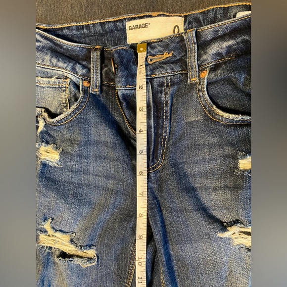 Ripped Jeans - Picture 3 of 6